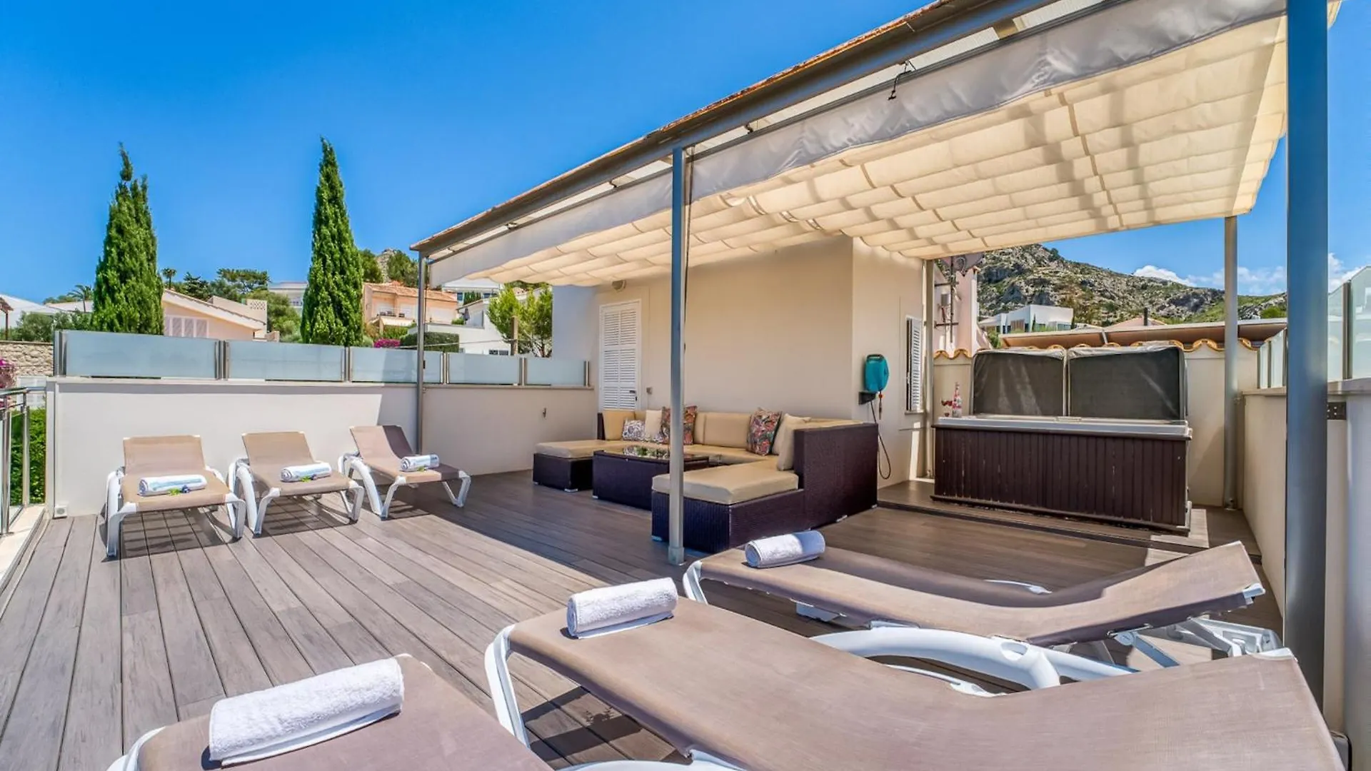 Villa Retreat Near Playa De Alcudia Hébergement de vacances